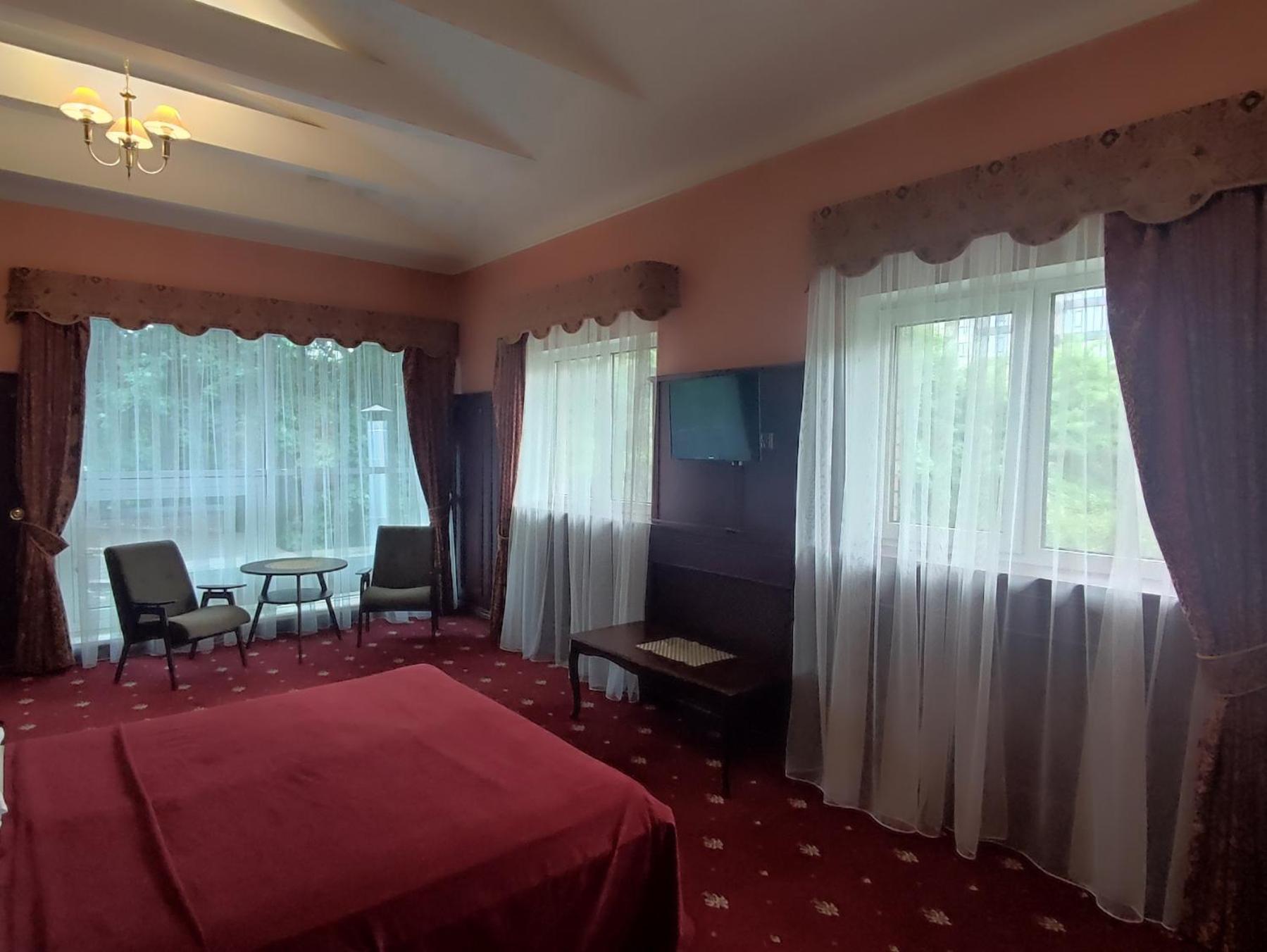 Aqvium Otel Dnipro Dış mekan fotoğraf